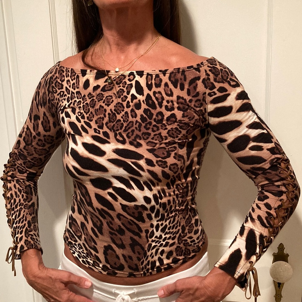 Leopard lace up top Vintage